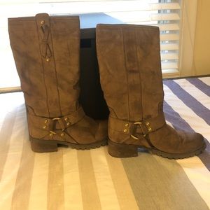 Report Brown Rubber Sole Slip On Boot